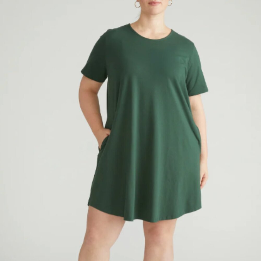 NWOT Universal Standard  Hallie Medium Relaxed Tee Dress Hi-Low Deep Size 18